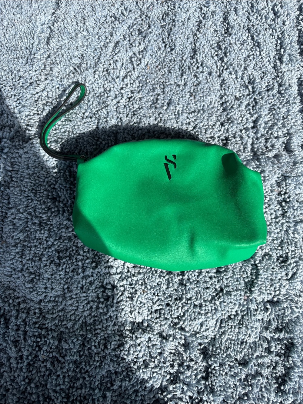 Vera Wang Vibrant Green Wristlet Pouch